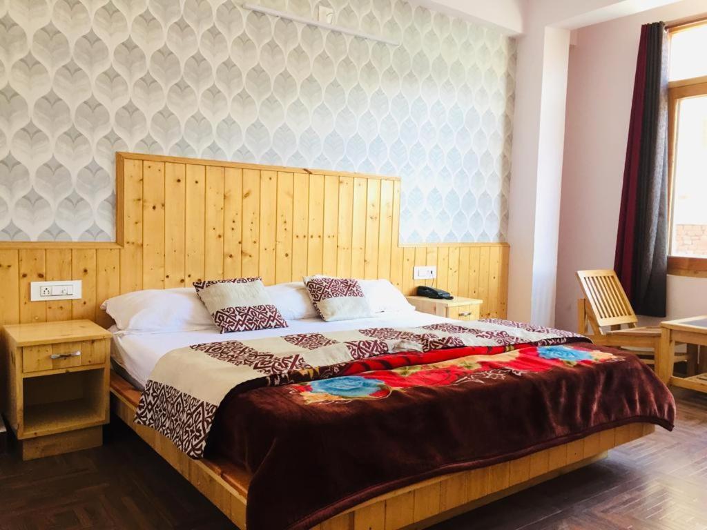 Hotel Corner Retreat Manali  Bilik gambar